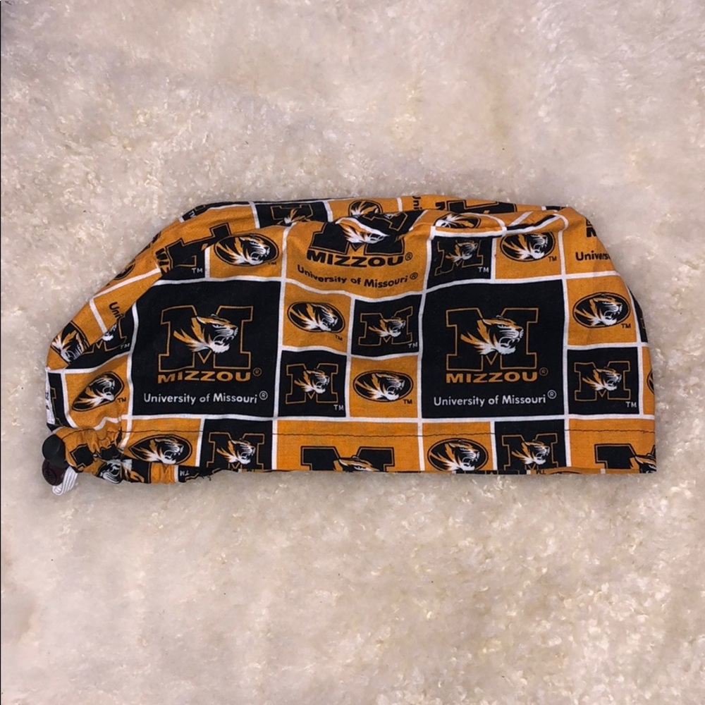 SOLD‼️Surgical Scrub cap